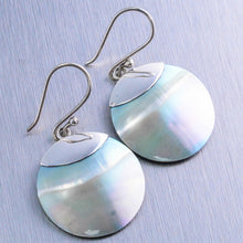 Load image into Gallery viewer, Nautilus shell earrings
