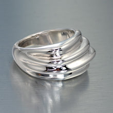 Load image into Gallery viewer, Chunky Silver Ring