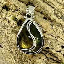Load image into Gallery viewer, Flashy Labradorite Wire wrapped Pendant, 925 Sterling Silver