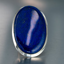 Cargar imagen en el visor de la galería, Huge oval lapis Lazuli ring