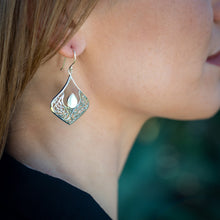 Load image into Gallery viewer, Mother of Pearl Balinese Sterling Silver Earrings