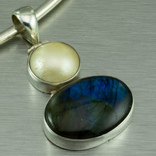 Load image into Gallery viewer, Labradorite and mabe pearl pendant - Gemstonz Silver