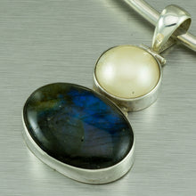 Load image into Gallery viewer, Labradorite and mabe pearl pendant - Gemstonz Silver