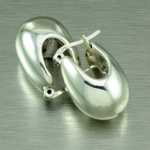 Load image into Gallery viewer, Chunky silver hoop earrings
