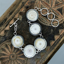 Load image into Gallery viewer, Sterling Silver Antik Shell Bracelet