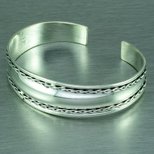 Load image into Gallery viewer, Wide sterling silver plain bangle with rope pattern edging
