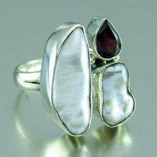 Load image into Gallery viewer, Biwa pearl and garnet three stone silver ring.