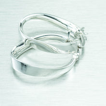 Load image into Gallery viewer, Medium 'Gili 'sterling silver hoop earrings