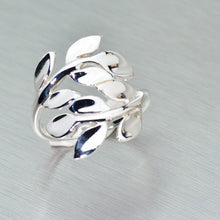 Load image into Gallery viewer, Sterling Silver Short Plant Ring.