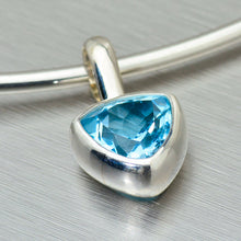 Cargar imagen en el visor de la galería, Small Blue Topaz Necklace, 925 Sterling Silver.