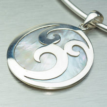 Load image into Gallery viewer, Mother of Pearl Celtic pendant - available in 2 different shell tones - Gemstonz Silver