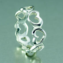 Load image into Gallery viewer, Sterling silver continuous open heart eternity ring