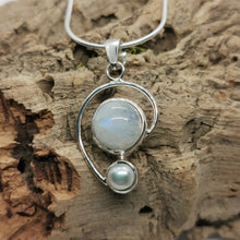 Load image into Gallery viewer, Moonstone And Pearl Pendant With Silver Snake Chain