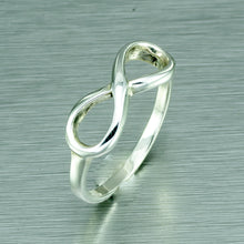 Load image into Gallery viewer, Pretty infinity silver ring.