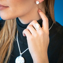 Load image into Gallery viewer, Mother of pearl 925 sterling silver ring