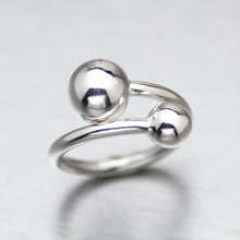 Load image into Gallery viewer, Two ball sterling silver ring