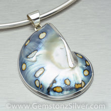 Load image into Gallery viewer, Large Nautilus Shell Pendant. 92.5% Sterling Silver - Gemstonz Silver