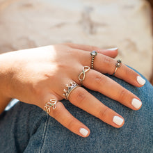 Load image into Gallery viewer, Silver Princess Crown Ring