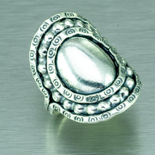 Load image into Gallery viewer, Sterling silver , large oval boho style ring