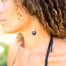 Load image into Gallery viewer, Onyx 'Balinese' long dangle  silver earrings - Gemstonz Silver
