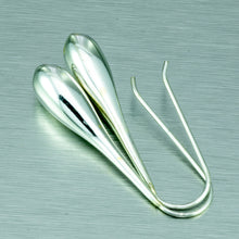Cargar imagen en el visor de la galería, Long sterling silver teardrop earrings