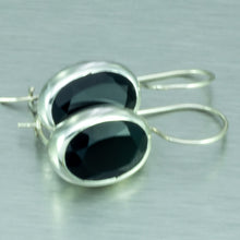 Load image into Gallery viewer, Large faceted onyx silver earrings