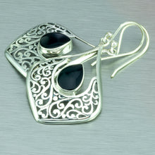 Load image into Gallery viewer, Balinese ajoure large black shell earrings