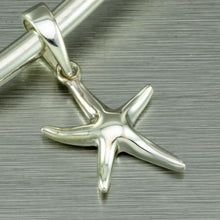 Load image into Gallery viewer, Sterling silver starfish pendant