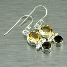 Load image into Gallery viewer, Citrine and smokey quartz small hinged earrings