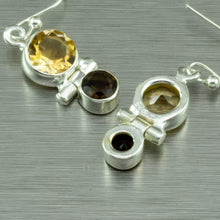 Load image into Gallery viewer, Citrine and smokey quartz small hinged earrings
