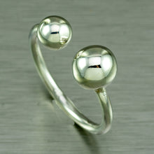 Load image into Gallery viewer, Silver 'two's company' ring