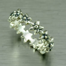 Load image into Gallery viewer, Designer inspired floral ring