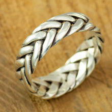 Load image into Gallery viewer, Men's Sterling Silver Interlaced Ring