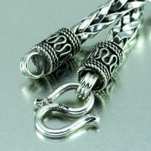 Load image into Gallery viewer, Design of clasp for Balinese handmade silver bracelet.