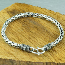 Load image into Gallery viewer, Balinese handmade wheat link sterling silver bracelet
