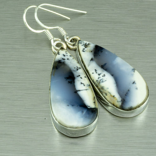 Long teardop dentritic agate silver earrings