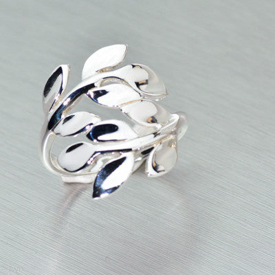 Sterling Silver Short Plant Ring. 