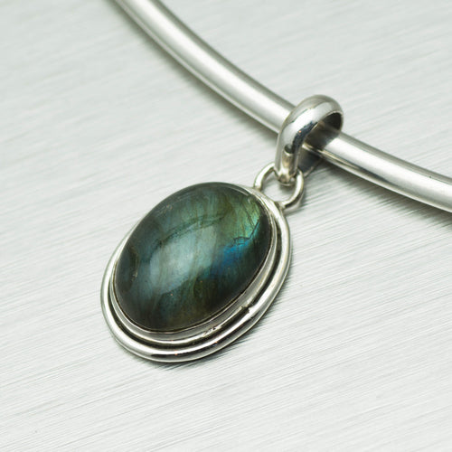 Labradorite oval pendant - Gemstonz Silver