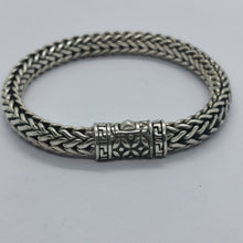 Cargar imagen en el visor de la galería, Pulsera balinesa pesada hecha a mano, plata de ley 925