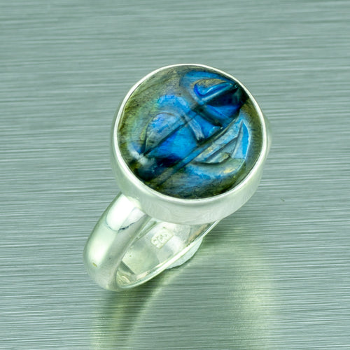 Small round carved moonface Labradorite ring in sterling silver