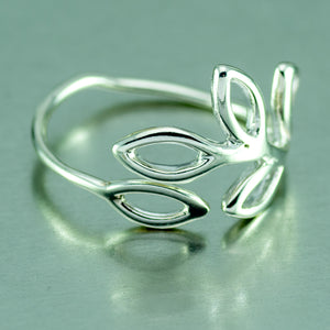 Tiny Silver Plant Ring