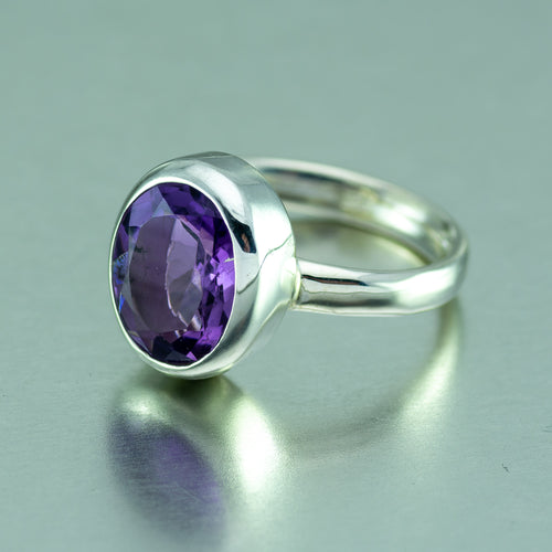High quality oval amethyst sterling silver ring.
