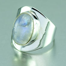 Load image into Gallery viewer, Small Rainbow Moonstone Oval Ring