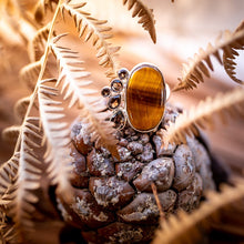 Load image into Gallery viewer, Tigers eye and smokey quartz silver ring.